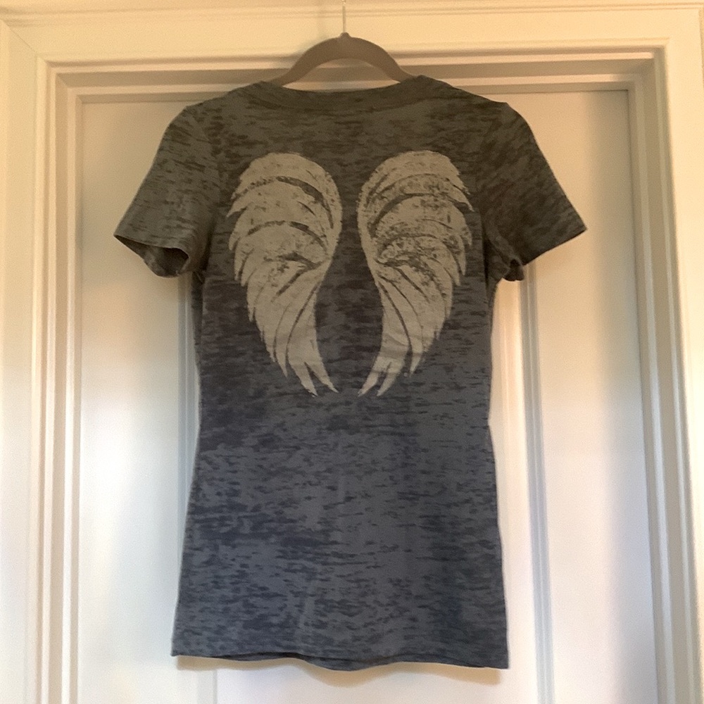 Boutique Women’s Angel Tee Sz S